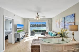 646 Snug Harbor Dr APT H101, Boynton Beach, FL 33435, Sold 12/11/20