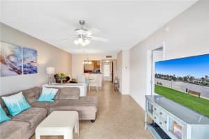 646 Snug Harbor Dr APT H101, Boynton Beach, FL 33435, Sold 12/11/20