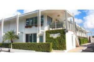405 N Hibiscus Dr, Miami Beach, FL 33139, Sold 01/25/21