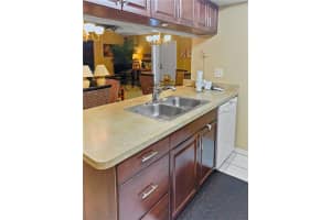 131 Waterside Dr, Hypoluxo, FL 33462, Sold 02/01/21