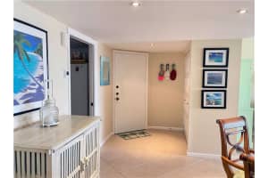 801 Lake Shore Dr, West Palm Beach, FL 33403, Sold 04/30/21