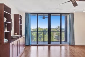 2300 NE 33rd Ave, Fort Lauderdale, FL 33305, Sold 02/23/21