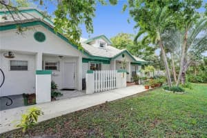 340 SE 2nd Ave APT D4, Deerfield Beach, FL 33441, Sold 03/23/21