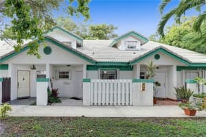 340 SE 2nd Ave APT D4, Deerfield Beach, FL 33441, Sold 03/23/21