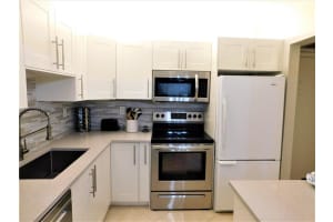 5661 SW 2nd Ct, Margate, FL 33068, Sold 03/08/21