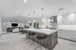 2877 Hampton Cir W, Delray Beach, FL 33445, Sold 02/24/21