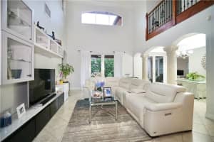 15661 NW 79th Ct, Miami Lakes, FL 33016, Sold 02/23/21