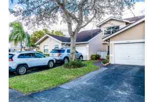 1272 W Lakes Dr, Deerfield Beach, FL 33442, Sold 01/06/21