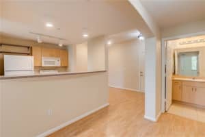 533 NE 3rd Ave, Fort Lauderdale, FL 33301, Sold 01/28/21