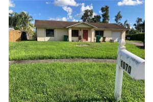 1070 SW 124th Way, Davie, FL 33325, Sold 03/05/21