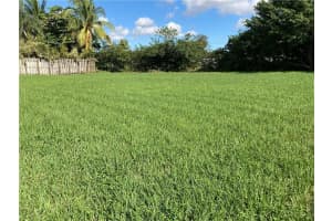 1070 SW 124th Way, Davie, FL 33325, Sold 03/05/21