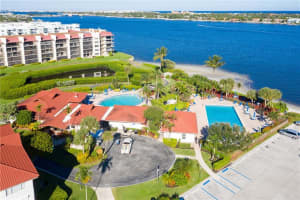 103 Half Moon Cir APT F1, Hypoluxo, FL 33462, Sold 04/29/21