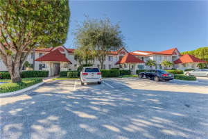 103 Half Moon Cir APT F1, Hypoluxo, FL 33462, Sold 04/29/21