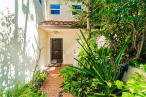 2025 Maplewood Dr, Coral Springs, FL 33071, Sold 01/22/21