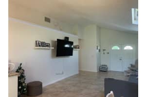 8072 Cedar Hollow Ln, Boca Raton, FL 33433, Sold 02/16/21