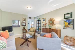 1000 SE 4th St, Fort Lauderdale, FL 33301, Sold 03/30/21