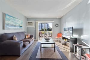 720 Orton Ave, Fort Lauderdale, FL 33304, Sold 02/16/21