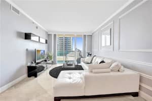 350 SE 2nd St, Fort Lauderdale, FL 33301, Sold 06/01/21