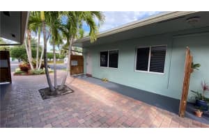 1320 NE 18th St, Fort Lauderdale, FL 33305, Sold 04/22/21