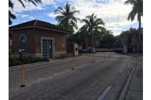 8050 N Nob Hill Rd, Tamarac, FL 33321, Sold 02/23/21