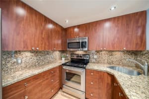 3000 NE 5th Terrace, Wilton Manors, FL 33334, Sold 01/12/21