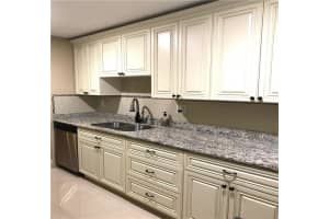 8305 NW 61st St, Tamarac, FL 33321, Sold 01/29/21