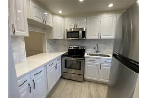 2050 NE 39th St APT E108, Lighthouse Point, FL 33064, Sold 01/15/21