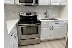 2050 NE 39th St APT E108, Lighthouse Point, FL 33064, Sold 01/15/21