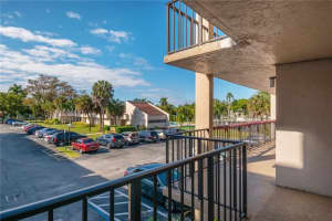 2541 Aragon Blvd, Sunrise, FL 33322, Sold 02/16/21