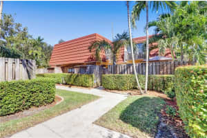 729 NW 98th Way, Plantation, FL 33324, Sold 02/23/21