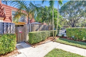 729 NW 98th Way, Plantation, FL 33324, Sold 02/23/21