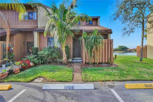 4241 S Pine Island Rd, Davie, FL 33328, Sold 04/22/21