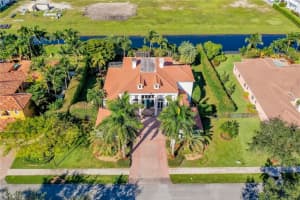 12561 N Stonebrook Cir, Davie, FL 33330, Sold 02/19/21