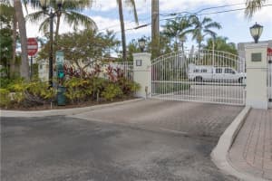 2660 NE 8th Ave, Wilton Manors, FL 33334, Sold 07/15/21