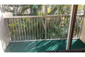 5531 Lakeside Dr, Margate, FL 33063, Sold 05/12/21