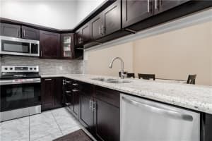 5201 SW 31st Ave, Fort Lauderdale, FL 33312, Sold 02/01/21