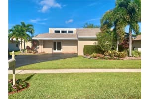 8809 NW 76th St, Tamarac, FL 33321, Sold 01/27/21