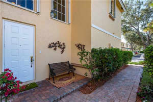 941 N 12th Terrace, Hollywood, FL 33019, Sold 05/05/21