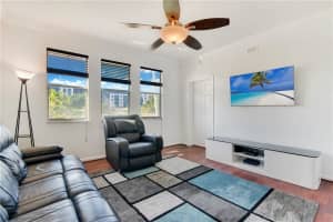 533 NE 3rd Ave, Fort Lauderdale, FL 33301, Sold 07/09/21