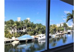470 Paradise Isle Blvd, Hallandale Beach, FL 33009, Sold 01/25/21