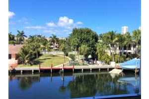 470 Paradise Isle Blvd, Hallandale Beach, FL 33009, Sold 01/25/21