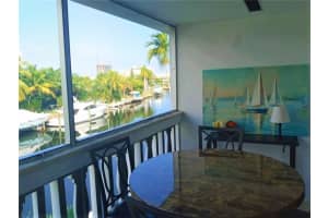 470 Paradise Isle Blvd, Hallandale Beach, FL 33009, Sold 01/25/21
