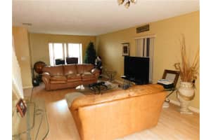 18817 NW 52nd Ct, Miami Gardens, FL 33055, Sold 02/03/21