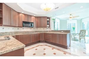 411 N New River Dr E, Fort Lauderdale, FL 33301, Sold 06/04/21