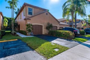 1582 Veracruz Ln, Weston, FL 33327, Sold 06/15/21