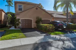 1582 Veracruz Ln, Weston, FL 33327, Sold 06/15/21