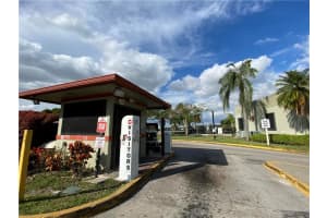 212 Lake Pointe Dr, Oakland Park, FL 33309, Sold 04/05/21