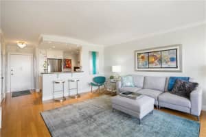 340 Sunset Dr, Fort Lauderdale, FL 33301, Sold 05/28/21