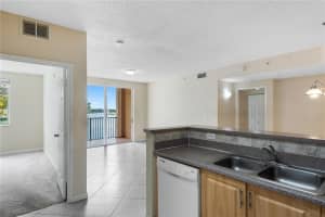 7980 N Nob Hill Rd, Tamarac, FL 33321, Sold 01/23/21