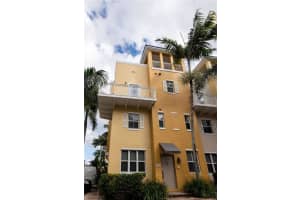 2334 Vintage Dr, Lighthouse Point, FL 33064, Sold 01/21/21